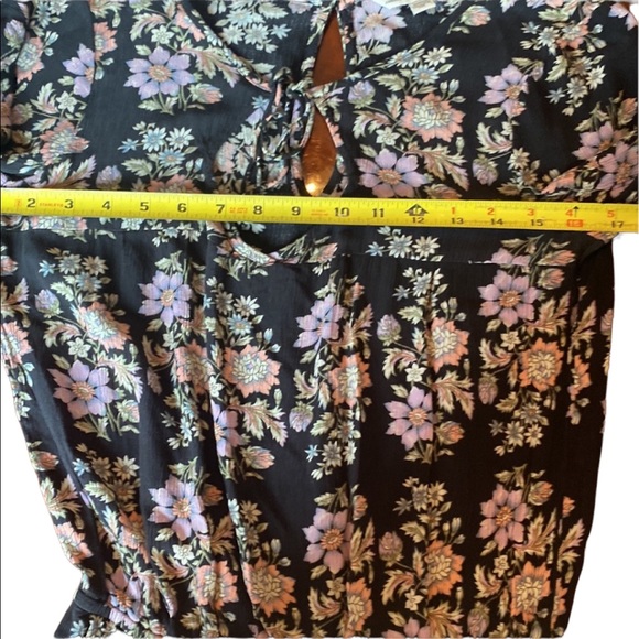 American Eagle Outfitters Floral Print Shorts Romper - Picture 10 of 13